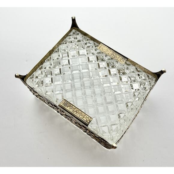 1970s Vintage Gold Tone Glass Floral Casket Vanity Jewelry Trinket Box 4 1/2” - Picture 7 of 9